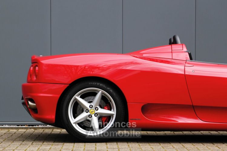 Ferrari 360 Modena Spider - Manual 3.6L V8 producing 395 bhp - <small></small> 105.000 € <small>TTC</small> - #8