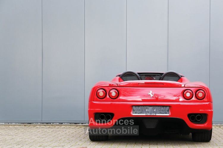 Ferrari 360 Modena Spider - Manual 3.6L V8 producing 395 bhp - <small></small> 105.000 € <small>TTC</small> - #32
