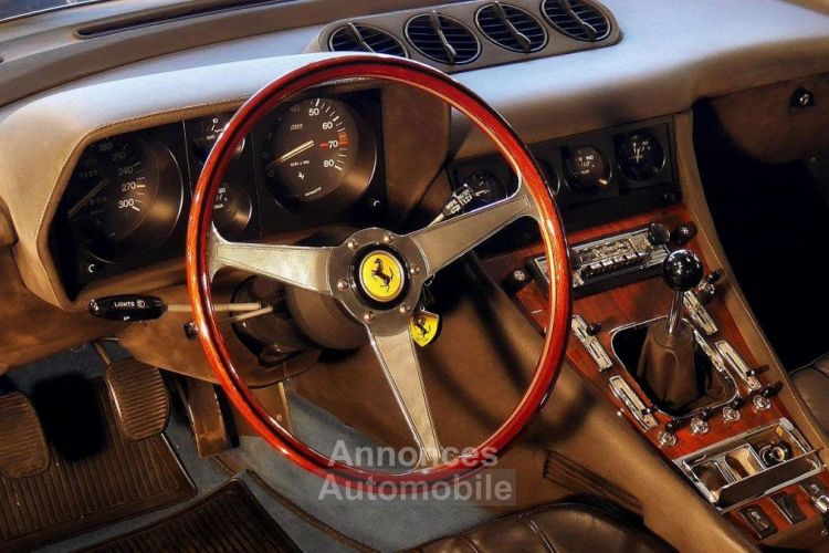 Ferrari 365 GT4 2+2 - <small></small> 97.500 € <small>TTC</small> - #7