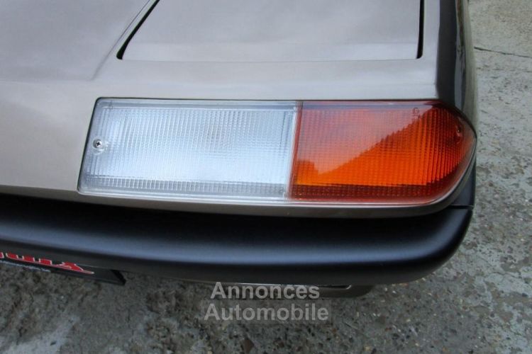 Ferrari 400 400i - <small></small> 99.000 € <small>TTC</small> - #18