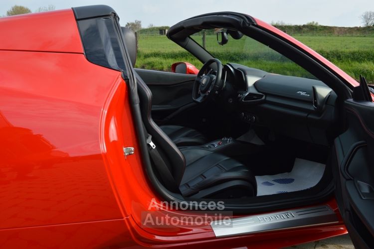 Ferrari 458 Italia Spider 4.5 V8 570ch 65.000 km !! Superbe état ! - <small></small> 199.900 € <small></small> - #6