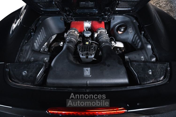 Ferrari 458 Italia Spider V8 4.5 570 - <small>A partir de </small>2.160 EUR <small>/ mois</small> - #22