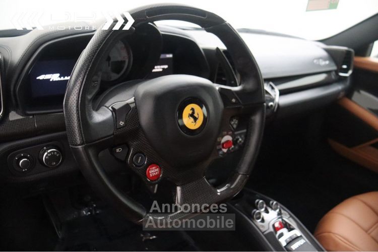 Ferrari 458 Italia 'SCUDERIA FERRARI' SHIELDS - LIFT IN PERFECT CONDITION - <small></small> 162.995 € <small>TTC</small> - #20