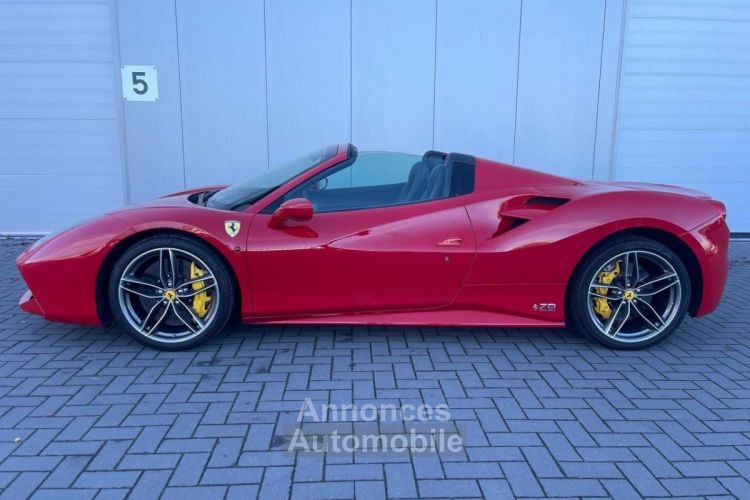 Ferrari 488 3.9 Turbo V8 F1 -- CARNET COMPLET BELGIUM CAR - <small></small> 229.990 € <small>TTC</small> - #8