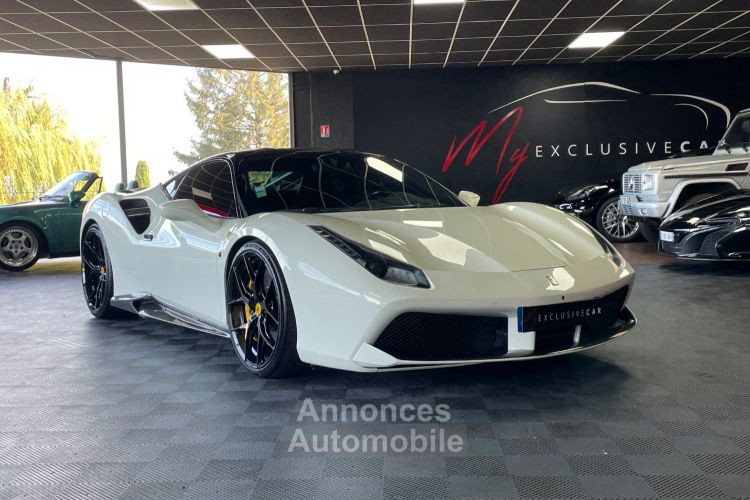 Ferrari 488 GTB - Origine France POZZI - Sièges Racing - Pack Carbone Extérieur Et Intérieur - Jupes Latérales Et Becquet AR Carbone Novitec - Gar. 12 Mois - <small></small> 219.900 € <small>TTC</small> - #3