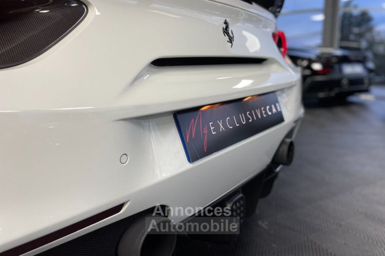 Ferrari 488 GTB - Origine France POZZI - Sièges Racing - Pack Carbone Extérieur Et Intérieur - Jupes Latérales Et Becquet AR Carbone Novitec - Gar. 12 Mois - <small></small> 219.900 € <small>TTC</small> - #19