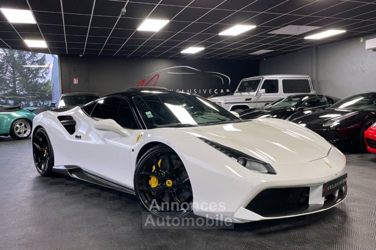 Ferrari 488 GTB - Origine France POZZI - Sièges Racing - Pack Carbone Extérieur Et Intérieur - Jupes Latérales Et Becquet AR Carbone Novitec - Gar. 12 Mois - <small></small> 219.900 € <small>TTC</small> - #1