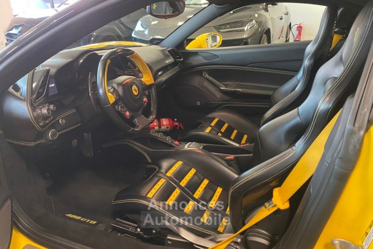 Ferrari 488 GTB 3.9 V8 670 CV FULL CARBON Giallo Modena LIFT JBL LOA : 1 730 Euros Par Mois - <small></small> 219.900 € <small>TTC</small> - #39