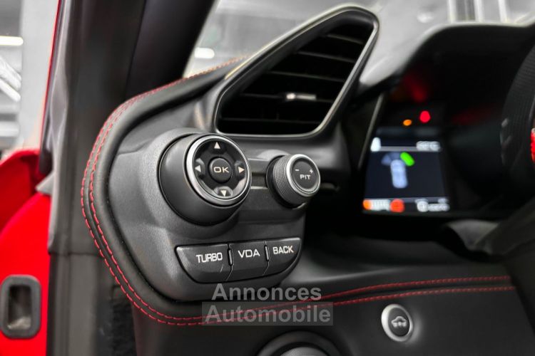 Ferrari 488 GTB Ferrari 488 GTB – LIFT SYSTEM – CARBONE LED - PPF - <small></small> 227.900 € <small></small> - #33