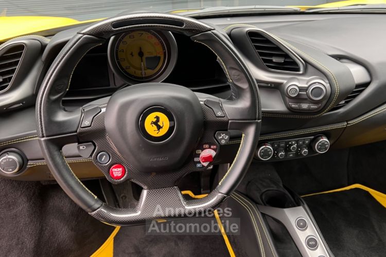 Ferrari 488 GTB Ferrari 488 GTB - LOA 1 757 Euros Par Mois - Volant LED - Sièges Racing - Carbone - <small></small> 229.990 € <small>TTC</small> - #8