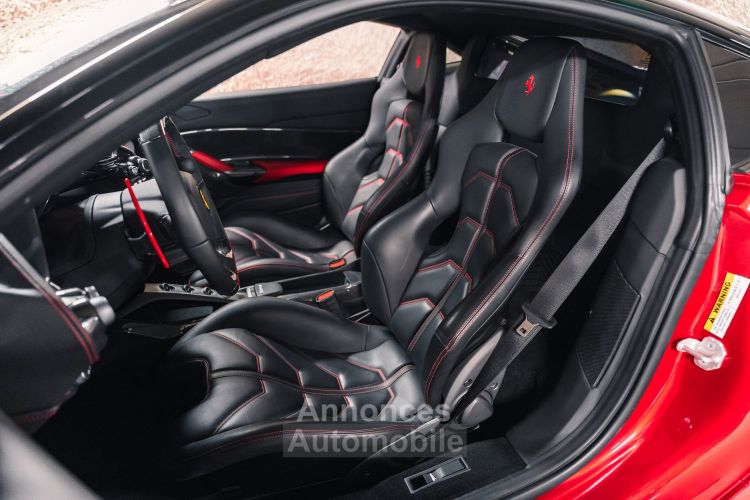 Ferrari 488 GTB Finition Atelier 3.9 670 - <small>A partir de </small>1.940 EUR <small>/ mois</small> - #32