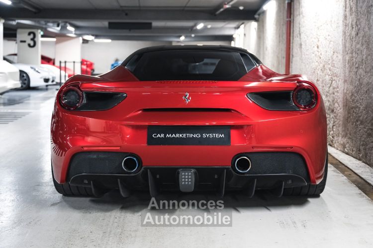 Ferrari 488 GTB Finition Atelier 3.9 670 - <small>A partir de </small>1.940 EUR <small>/ mois</small> - #20