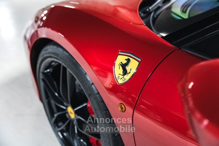 Ferrari 488 GTB Finition Atelier 3.9 670 - <small>A partir de </small>1.940 EUR <small>/ mois</small> - #10