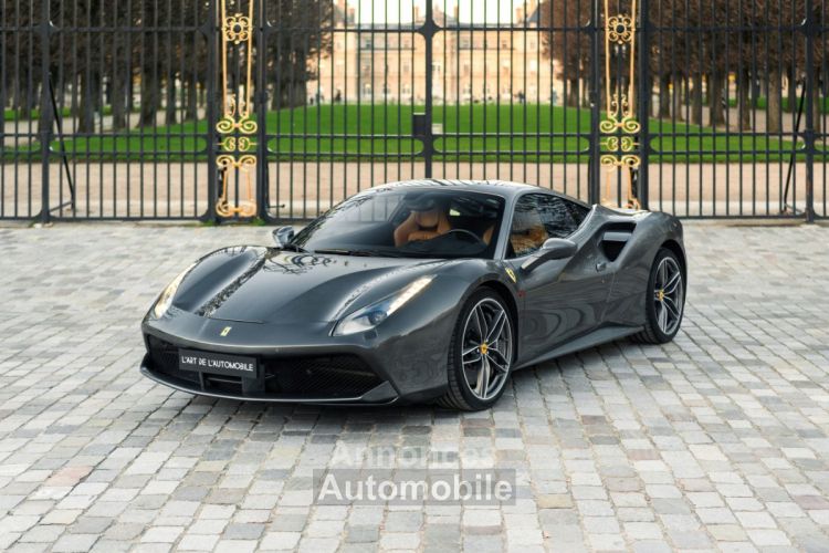 Ferrari 488 GTB *Grigio Silverstone & Cuoio* - <small></small> 224.900 € <small>TTC</small> - #1