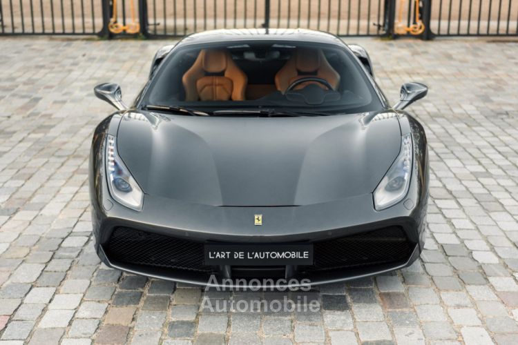 Ferrari 488 GTB *Grigio Silverstone & Cuoio* - <small></small> 224.900 € <small>TTC</small> - #4