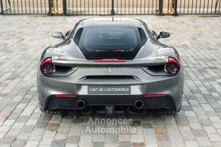 Ferrari 488 GTB *Grigio Silverstone & Cuoio* - <small></small> 224.900 € <small>TTC</small> - #5