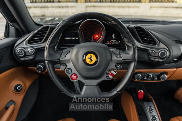 Ferrari 488 GTB *Grigio Silverstone & Cuoio* - <small></small> 224.900 € <small>TTC</small> - #14