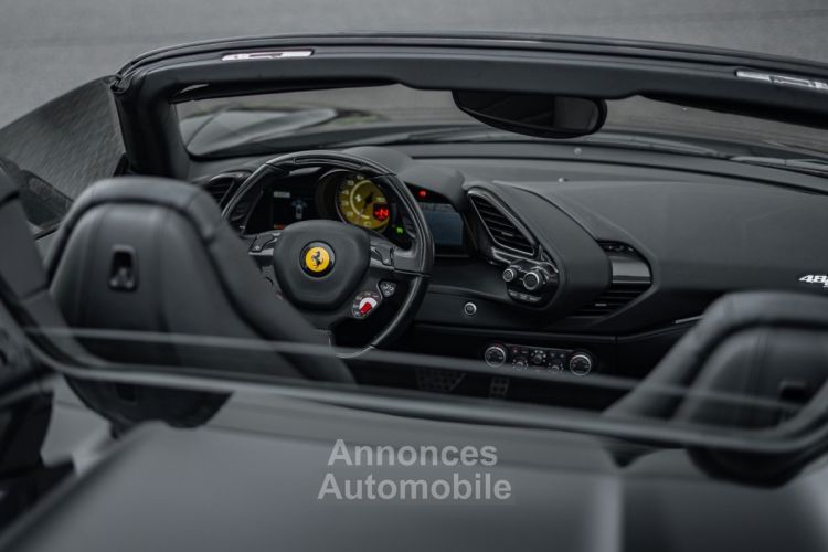 Ferrari 488 Spider  - <small></small> 244.900 € <small>TTC</small> - #8