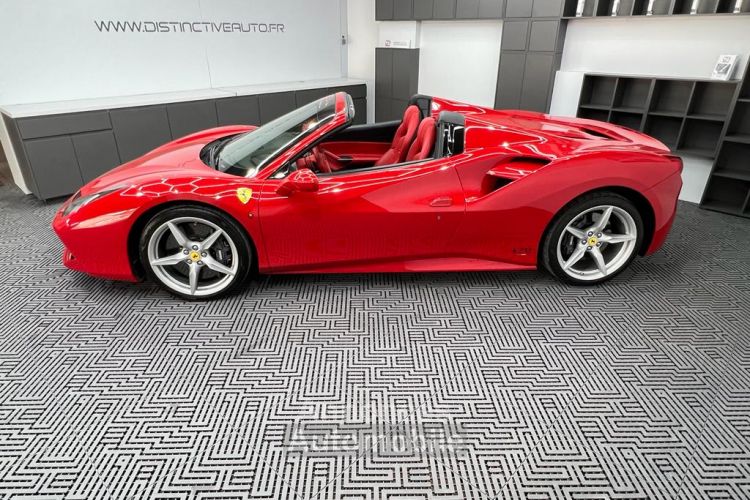 Ferrari 488 Spider 3.9 670cv - <small></small> 254.000 € <small>TTC</small> - #19
