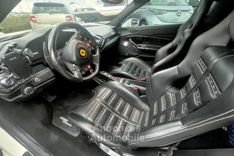 Ferrari 488 Spider 3.9 DCT - <small></small> 254.900 € <small></small> - #17