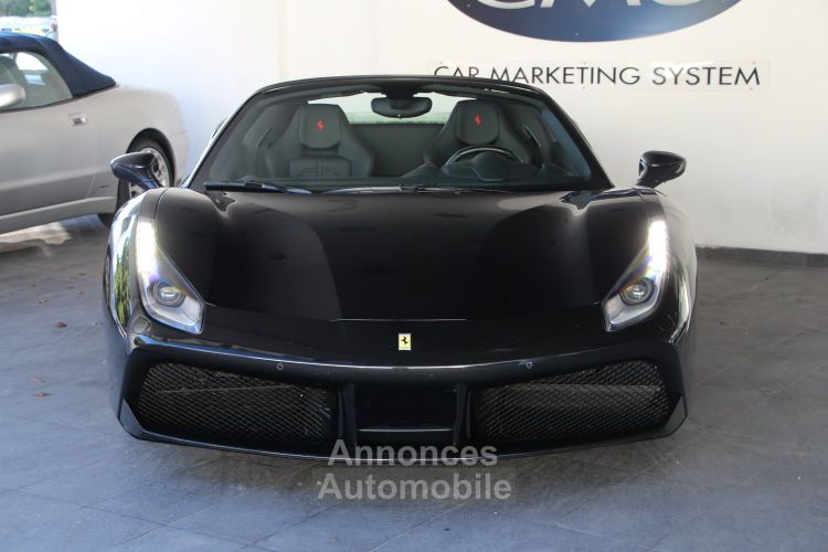 Ferrari 488 Spider 3.9 V8 670 - <small>A partir de </small>2.190 EUR <small>/ mois</small> - #2