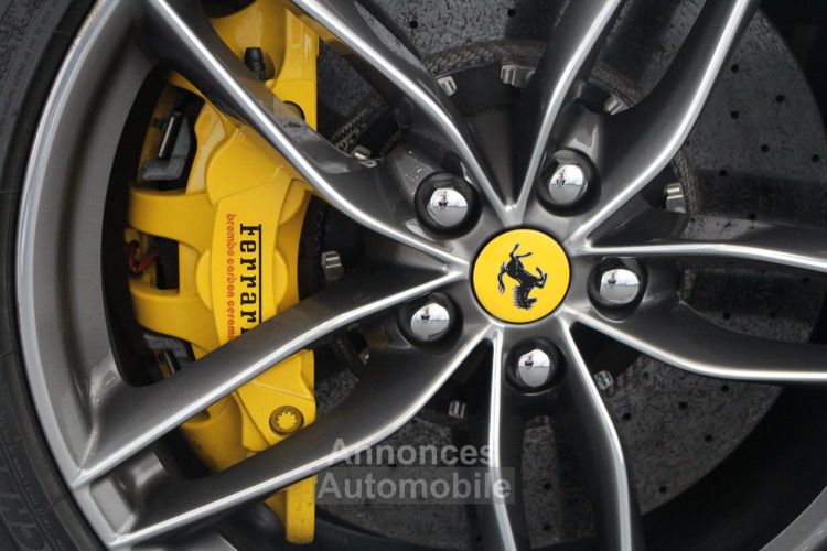 Ferrari 488 Spider 4.0 V8 670ch - <small>A partir de </small>2.290 EUR <small>/ mois</small> - #32