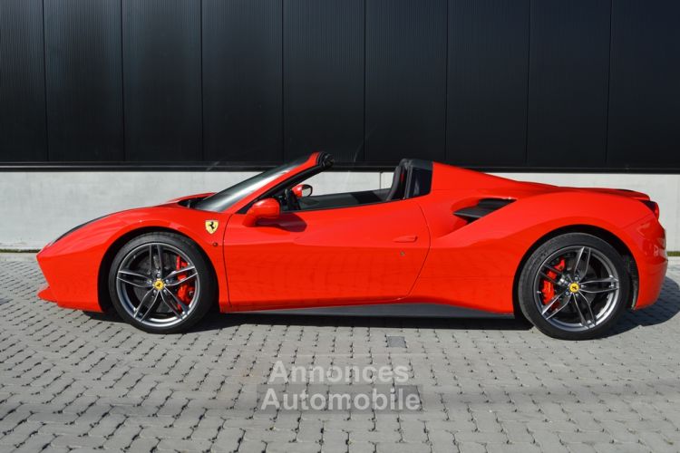 Ferrari 488 Spider 4.0 V8 670ch 22.000 Km - Superbe état - <small></small> 248.900 € <small></small> - #6