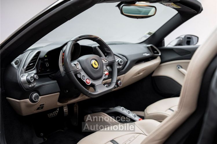 Ferrari 488 Spider 488 4.0 V8 670ch Spider - <small></small> 249.900 € <small>TTC</small> - #17