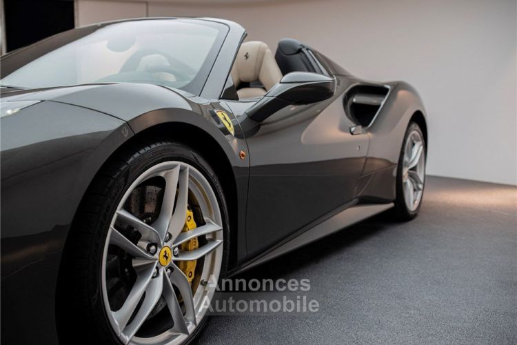 Ferrari 488 Spider 488 4.0 V8 670ch Spider - <small></small> 249.900 € <small>TTC</small> - #28