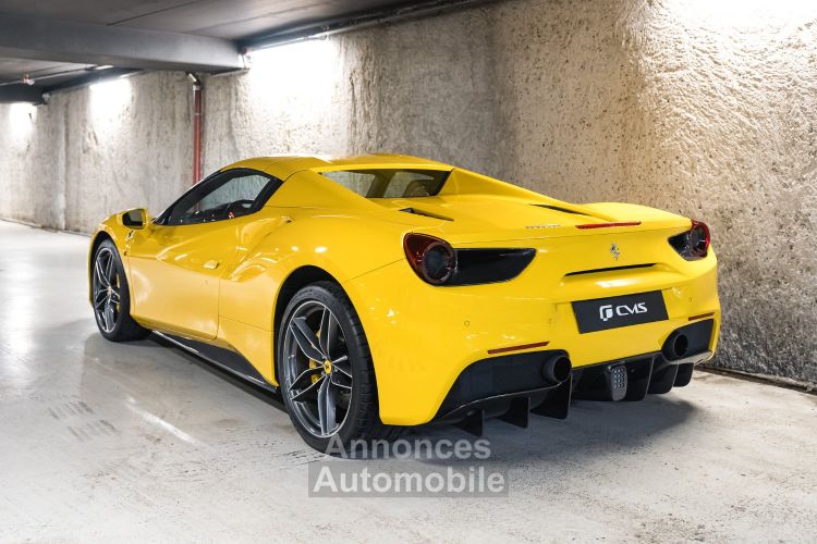 Ferrari 488 Spider Finition Atelier V8 3.9 670 - <small>A partir de </small>2.320 EUR <small>/ mois</small> - #18