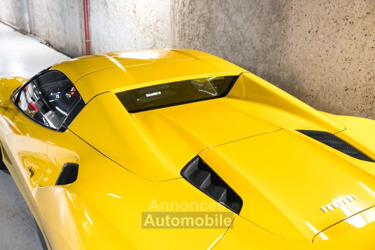 Ferrari 488 Spider Finition Atelier V8 3.9 670 - <small>A partir de </small>2.320 EUR <small>/ mois</small> - #19