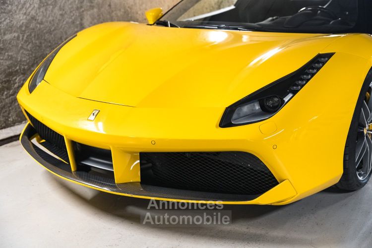 Ferrari 488 Spider Finition Atelier V8 3.9 670 - <small>A partir de </small>2.320 EUR <small>/ mois</small> - #5