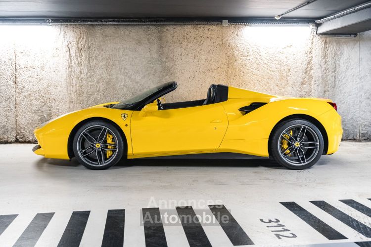 Ferrari 488 Spider Finition Atelier V8 3.9 670 - <small>A partir de </small>2.320 EUR <small>/ mois</small> - #10