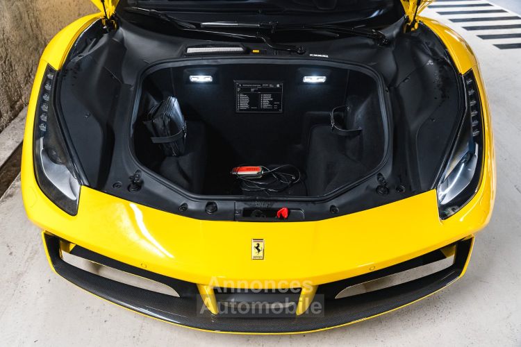 Ferrari 488 Spider Finition Atelier V8 3.9 670 Giallo Modena - <small>A partir de </small>2.290 EUR <small>/ mois</small> - #48