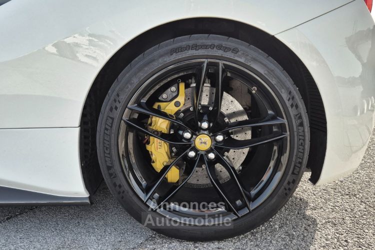 Ferrari 488 Spider MAGNIFIQUE FERRARI 488 SPIDER 3.9 T V8 670ch PLUS DE 70Ke D'OPTIONS JBL LIFT CARBONE INT + EXT ECHAP. FULL IPE LED DISPLAY CAMERA AVANT ET ARRIERE RAC - <small></small> 249.990 € <small>TTC</small> - #11