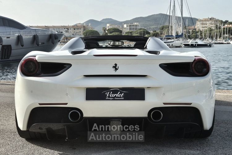 Ferrari 488 Spider MAGNIFIQUE FERRARI 488 SPIDER 3.9 T V8 670ch PLUS DE 70Ke D'OPTIONS JBL LIFT CARBONE INT + EXT ECHAP. FULL IPE LED DISPLAY CAMERA AVANT ET ARRIERE RAC - <small></small> 249.990 € <small>TTC</small> - #20