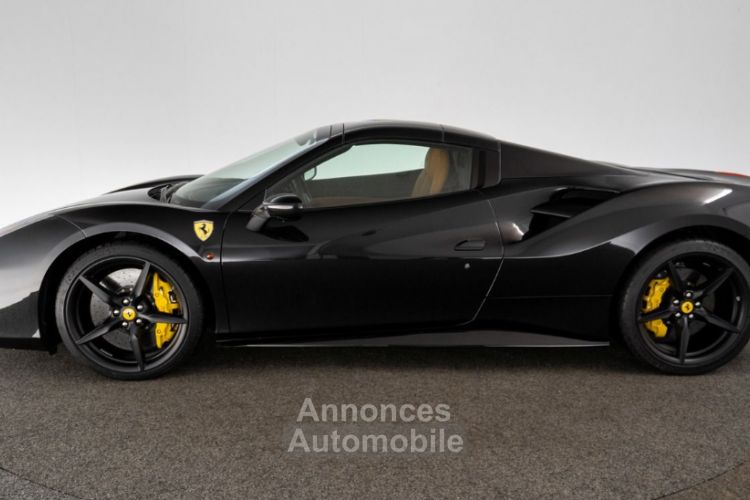 Ferrari 488 Spider Passenger display - <small></small> 270.000 € <small>TTC</small> - #3