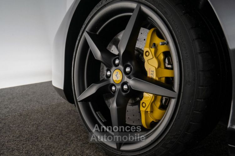 Ferrari 488 Spider Passenger display - <small></small> 270.000 € <small>TTC</small> - #8