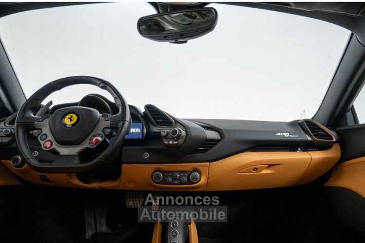 Ferrari 488 Spider Passenger display - <small></small> 270.000 € <small>TTC</small> - #12