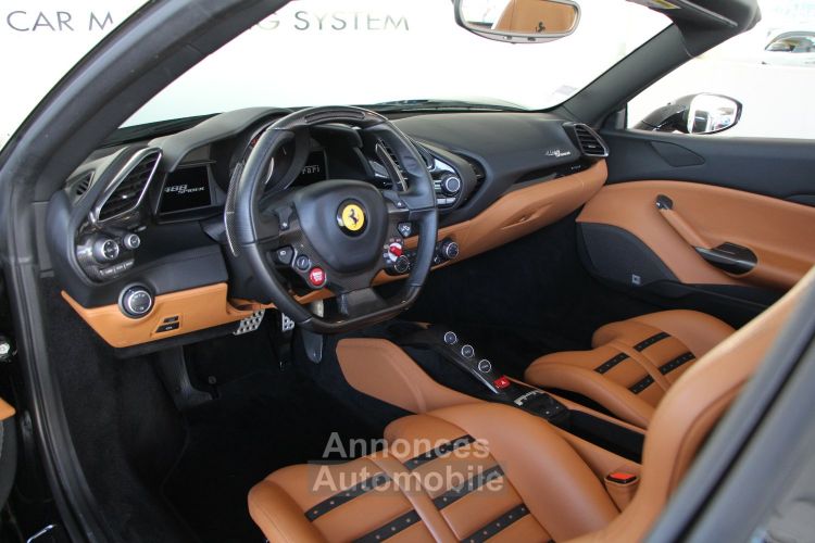 Ferrari 488 Spider Spider 4.0 V8 670ch - <small>A partir de </small>2.690 EUR <small>/ mois</small> - #8