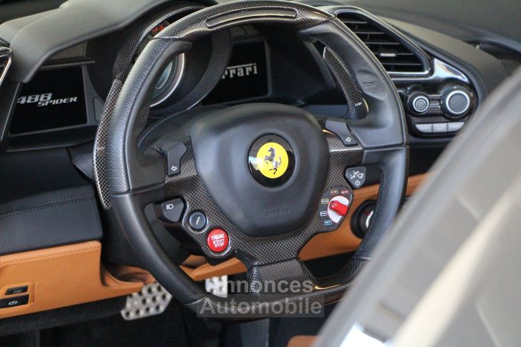 Ferrari 488 Spider Spider 4.0 V8 670ch - <small>A partir de </small>2.690 EUR <small>/ mois</small> - #11