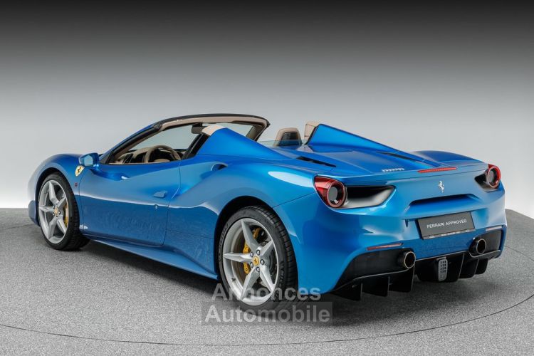 Ferrari 488 Spider V8 3.9 670 ch  Carbon Céramic * 1èreM * JBL * entretien Ferrari de 7 ans jusqu'au 04/20256 ° Garantie Ferrari Approved 21 mois Reconductible - <small></small> 265.990 € <small></small> - #6