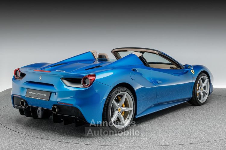 Ferrari 488 Spider V8 3.9 670 ch  Carbon Céramic * 1èreM * JBL * entretien Ferrari de 7 ans jusqu'au 04/20256 ° Garantie Ferrari Approved 21 mois Reconductible - <small></small> 265.990 € <small></small> - #12