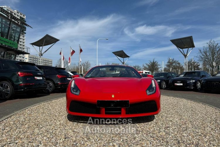 Ferrari 488 Spider V8 3.9 670 ch  Carbon Céramic * LIFT * entretien Ferrari de 7 ans jusqu'au 04/2026 ° Garantie Ferrari Approved 24 mois Reconductible - <small></small> 265.490 € <small>TTC</small> - #3