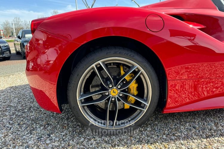 Ferrari 488 Spider V8 3.9 670 ch  Carbon Céramic * LIFT * entretien Ferrari de 7 ans jusqu'au 04/2026 ° Garantie Ferrari Approved 24 mois Reconductible - <small></small> 265.490 € <small>TTC</small> - #11