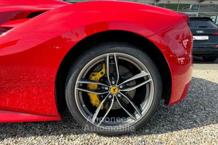 Ferrari 488 Spider V8 3.9 670 ch  Carbon Céramic * LIFT * entretien Ferrari de 7 ans jusqu'au 04/2026 ° Garantie Ferrari Approved 24 mois Reconductible - <small></small> 265.490 € <small>TTC</small> - #13