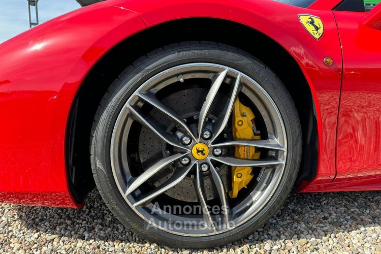 Ferrari 488 Spider V8 3.9 670 ch  Carbon Céramic * LIFT * entretien Ferrari de 7 ans jusqu'au 04/2026 ° Garantie Ferrari Approved 24 mois Reconductible - <small></small> 265.490 € <small>TTC</small> - #14