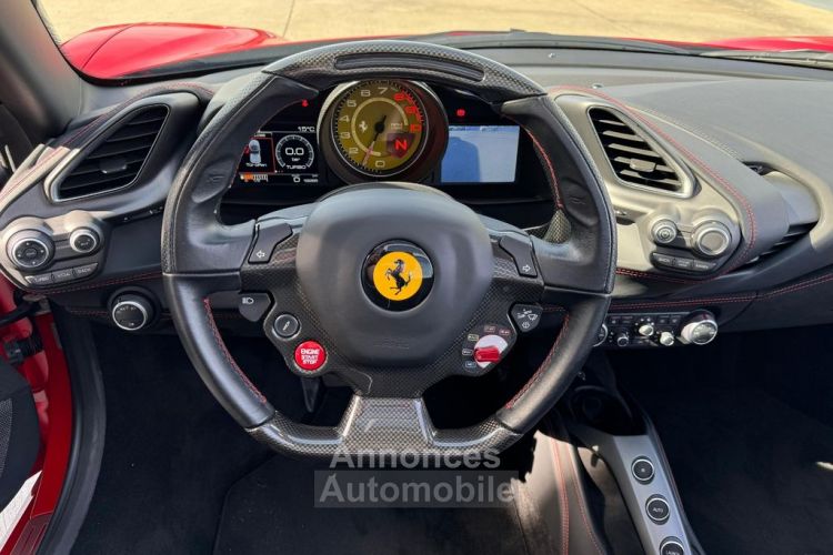 Ferrari 488 Spider V8 3.9 670 ch  Carbon Céramic * LIFT * entretien Ferrari de 7 ans jusqu'au 04/2026 ° Garantie Ferrari Approved 24 mois Reconductible - <small></small> 265.490 € <small>TTC</small> - #20