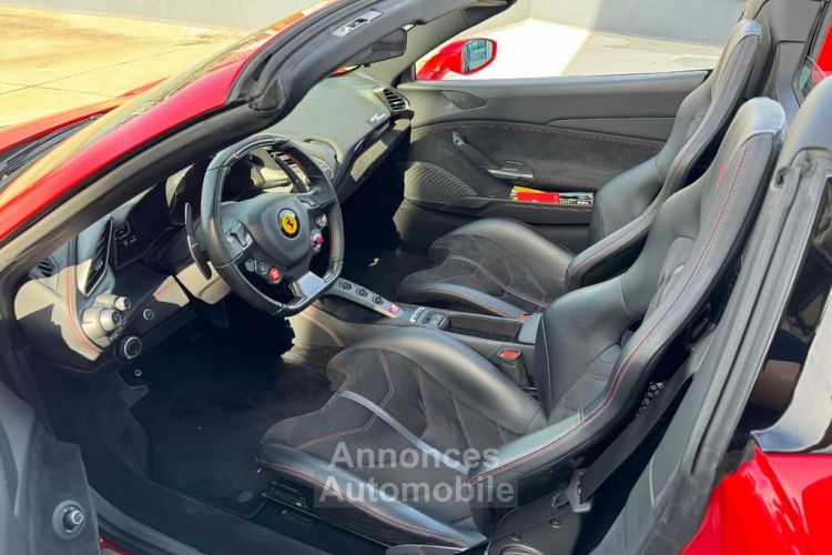 Ferrari 488 Spider V8 3.9 670 ch  Carbon Céramic * LIFT * entretien Ferrari de 7 ans jusqu'au 04/2026 ° Garantie Ferrari Approved 24 mois Reconductible - <small></small> 265.490 € <small>TTC</small> - #22