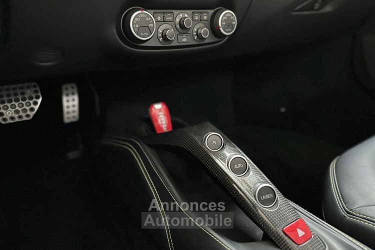 Ferrari 488 Spider V8 3.9 670 ch  Carbon Céramic * LIFT * entretien Ferrari de 7 ans jusqu'au 05/2025 ° Garantie Ferrari Approved 10 mois Reconductible - <small></small> 285.990 € <small>TTC</small> - #13